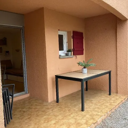 Appartement Domaine Valescure 1 Ou 2 Pieces Vue Jardin Ou Piscine